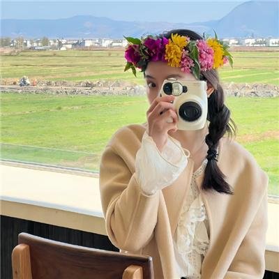 我们走在大路上